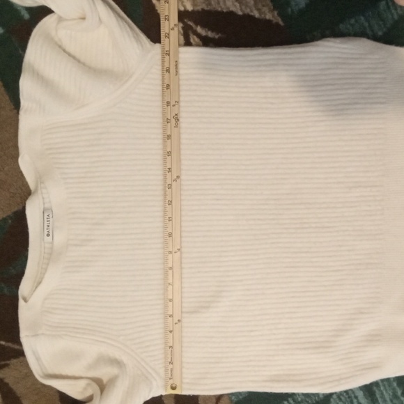 Athleta Cream Crew Neck Sweater Soft Knit Minimalist Design Merino Size Large - Picture 8 of 10